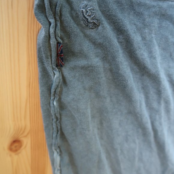 Grey Distressed T-shirt - Picture 2 of 3